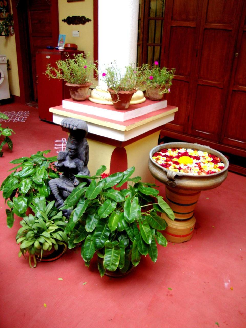 Patricia Guest House Pondicherry Ngoại thất bức ảnh